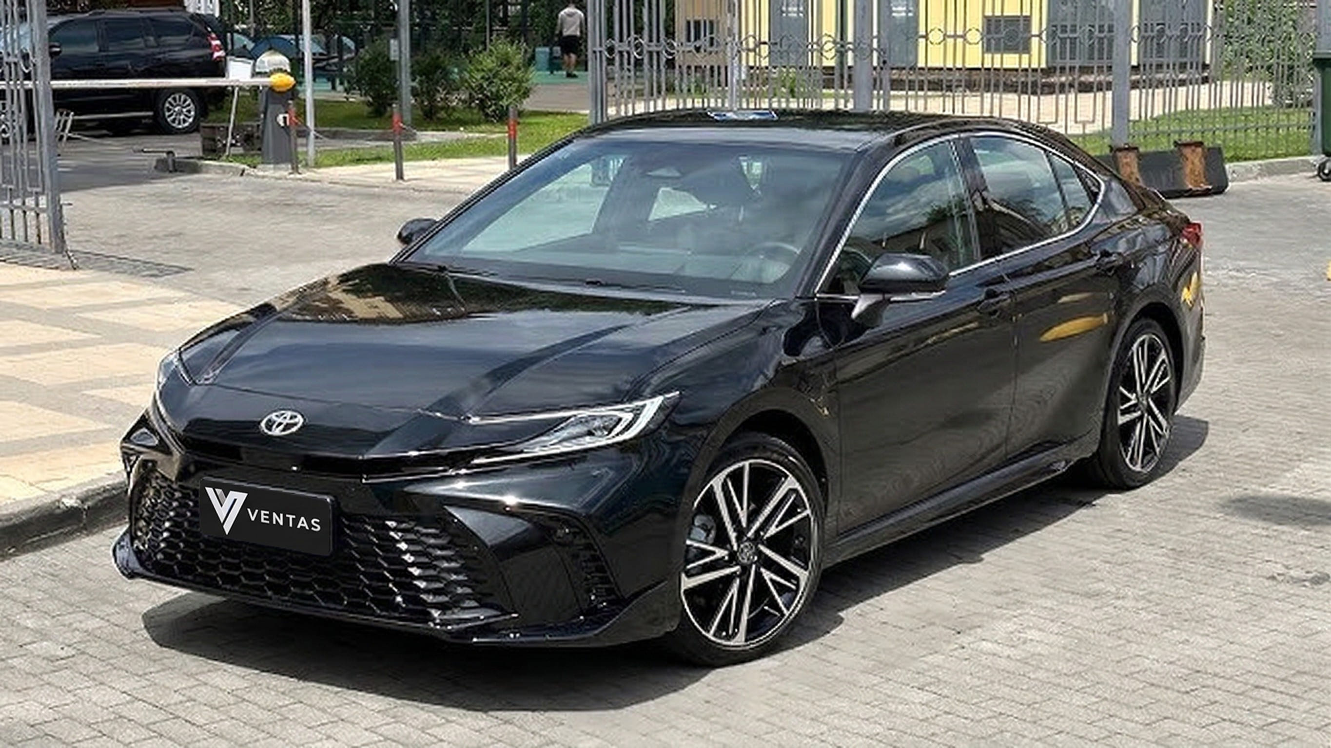 Toyota Camry 80